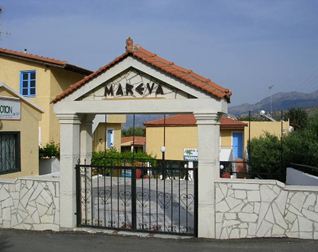 Mareva Hotel Apartments